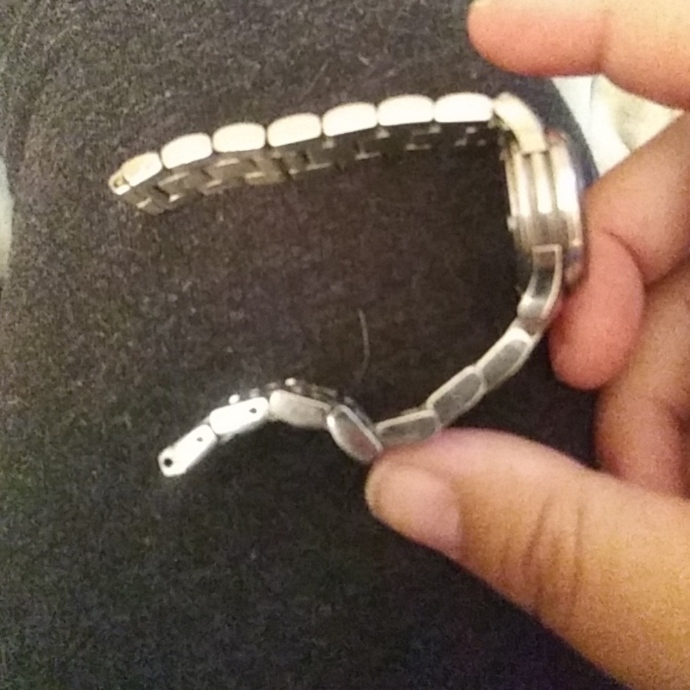 Michael kor s watch - Picture 2 of 2
